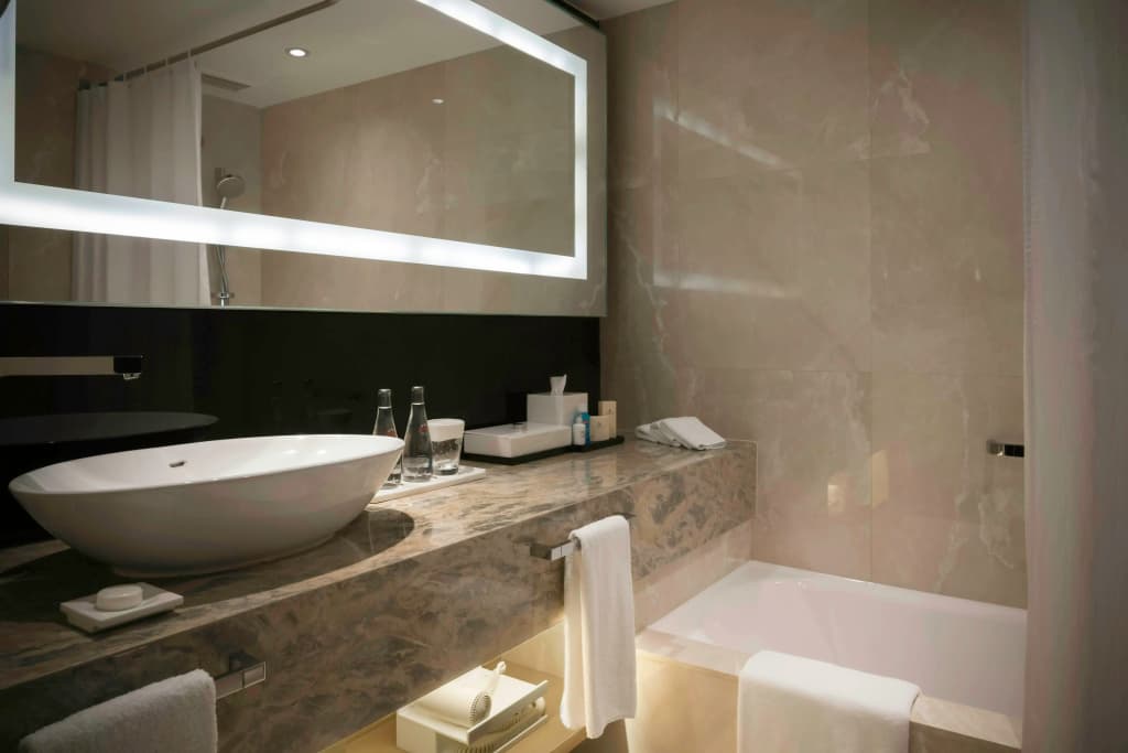 Gateway Hotel - photo 24