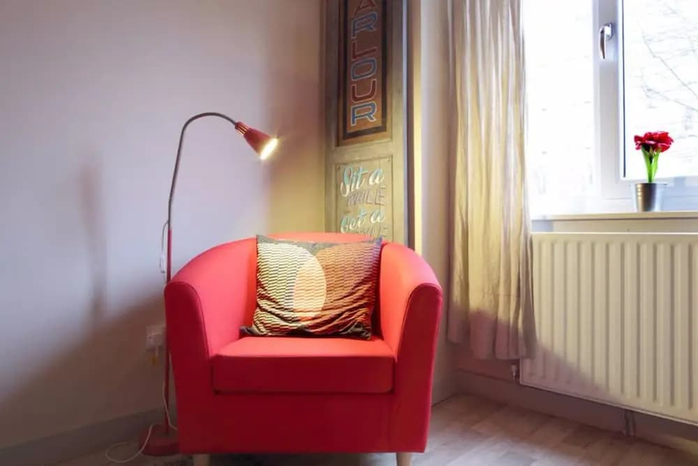 Stockbridge Flat With Garden - photo 2
