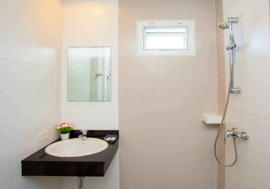 Nouveau Guesthouse - photo 8