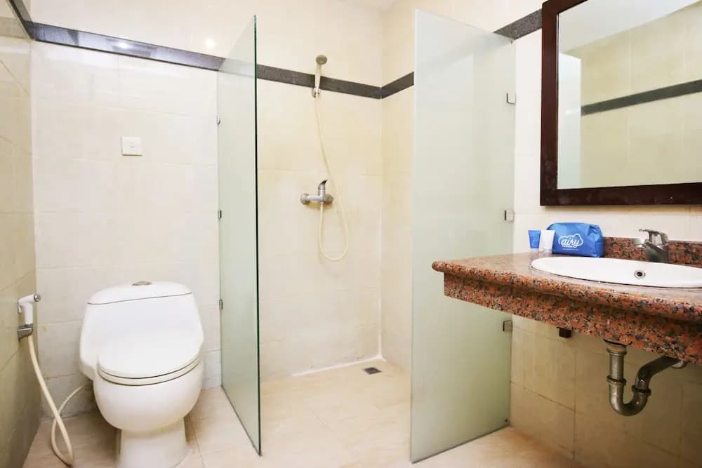 Airy Kuningan Karet Pedurenan 68 Jakarta - photo 7