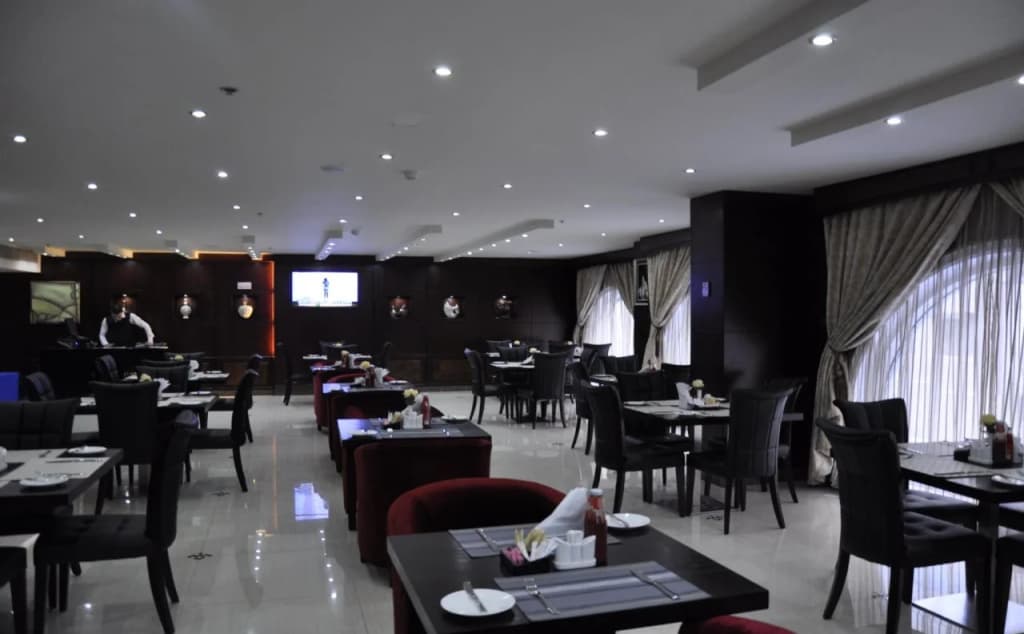 Tourist Hotel - photo 16