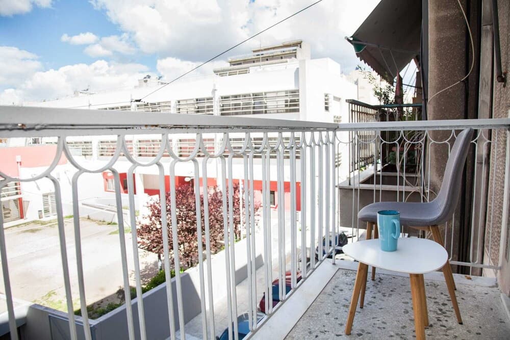 Modern New Apt next To Metaxourgeio - photo 25