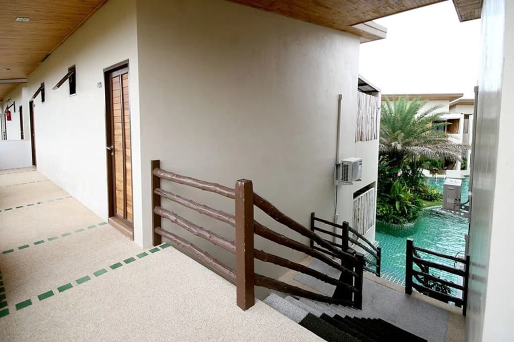 The Hideaway Resort - photo 6