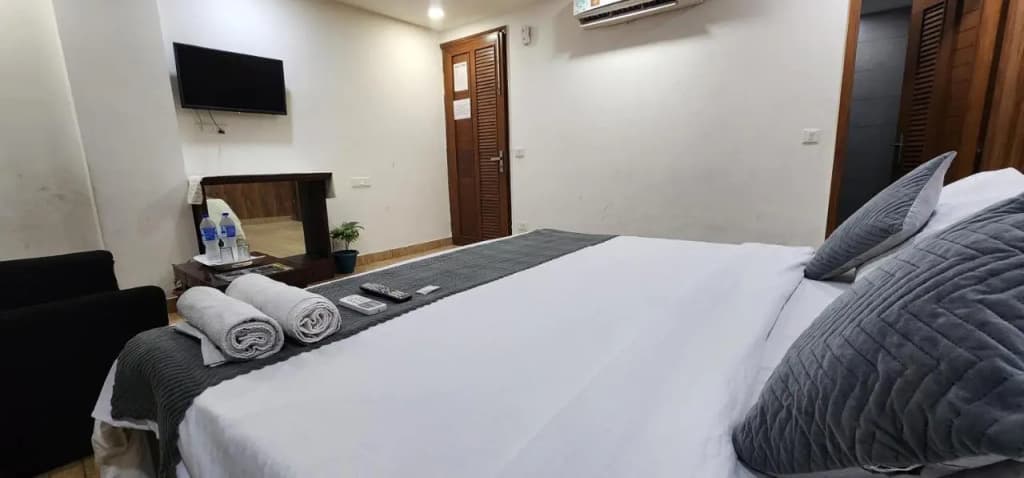 Mauryan Elite Hotel @ Devli Khanpur - photo 20