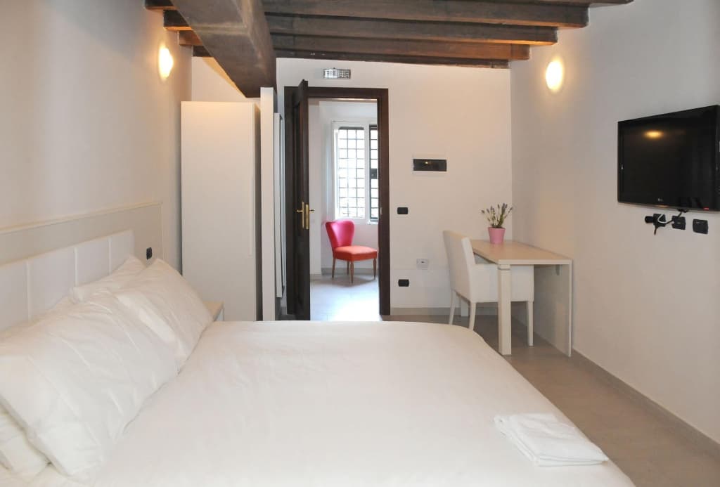 Flowers Apartments - photo 2