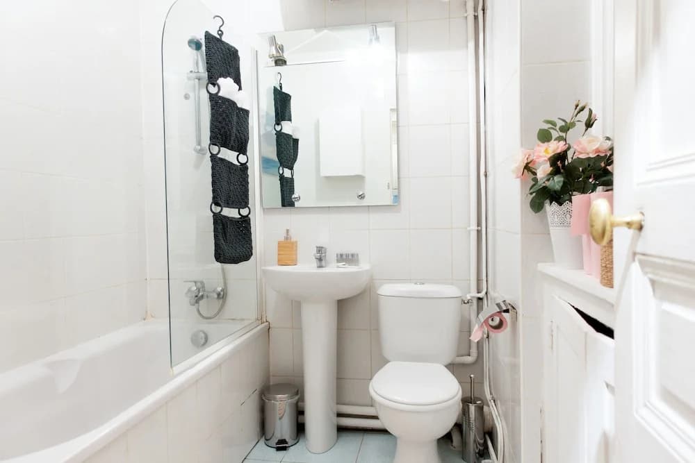 Chic & Spacious Flat at Tocqueville - photo 9