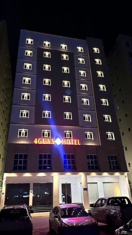 4 Guys Hotels - photo 1