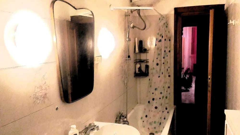 Olive's Double Room - photo 6
