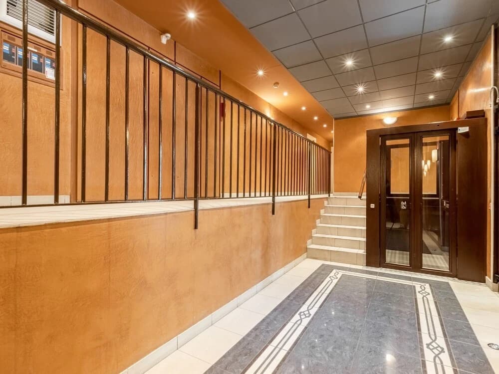 Elegant Holiday Home in Nice with Balcony - photo 11