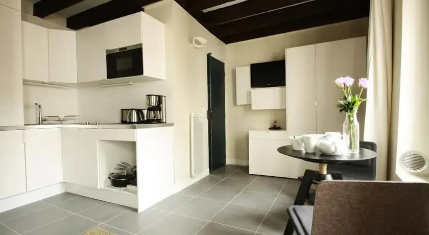Parisian Home - Appartements Grands Boulevards - Studio - photo 1