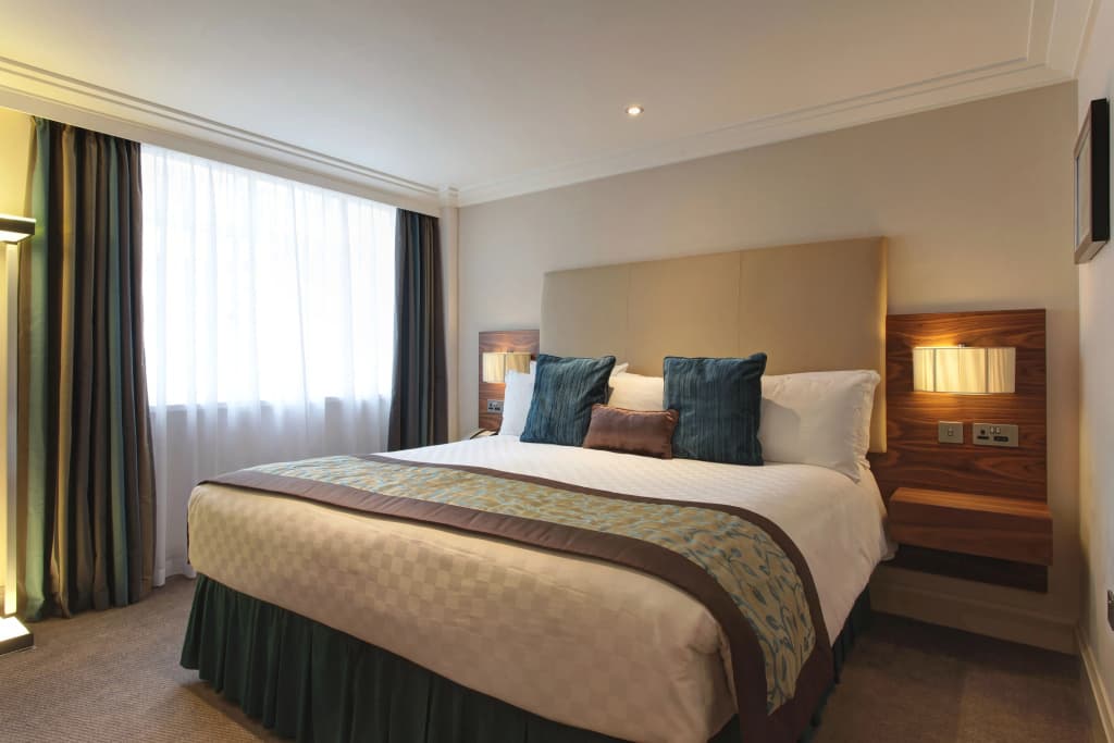 The Marble Arch Hotel - photo 4
