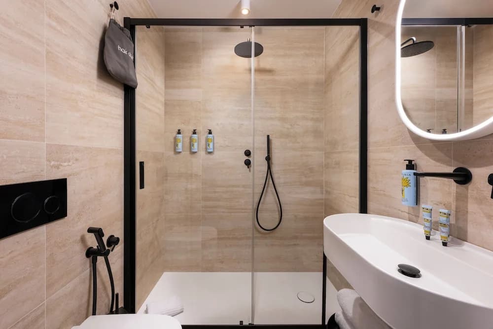 Marvi Hotel - photo 8