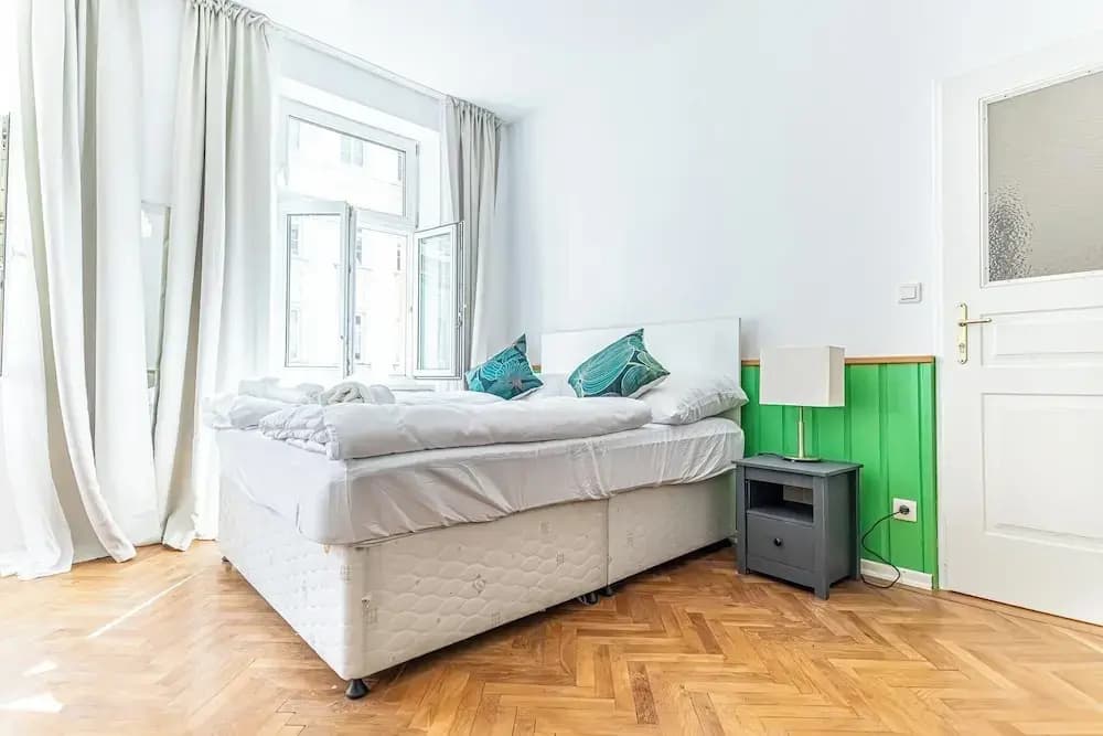 3BR Apt 15 Min from Landstraße Hub - photo 18