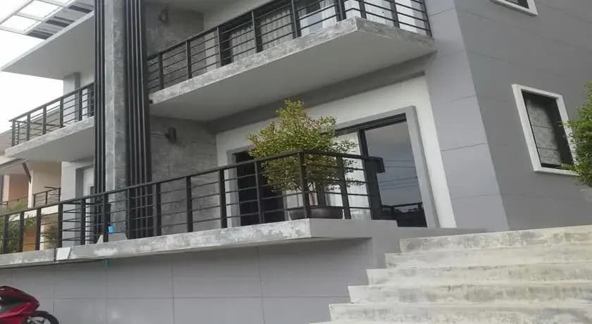 The Naka House - photo 6