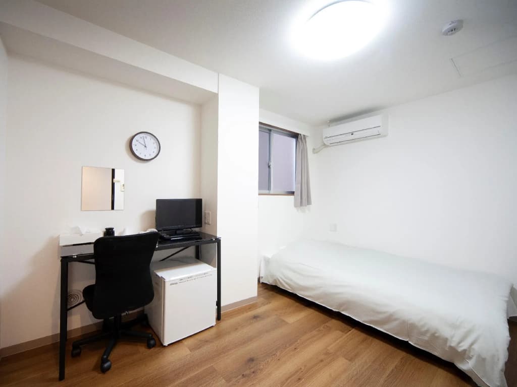 Hotel Chuo Bridge - photo 2