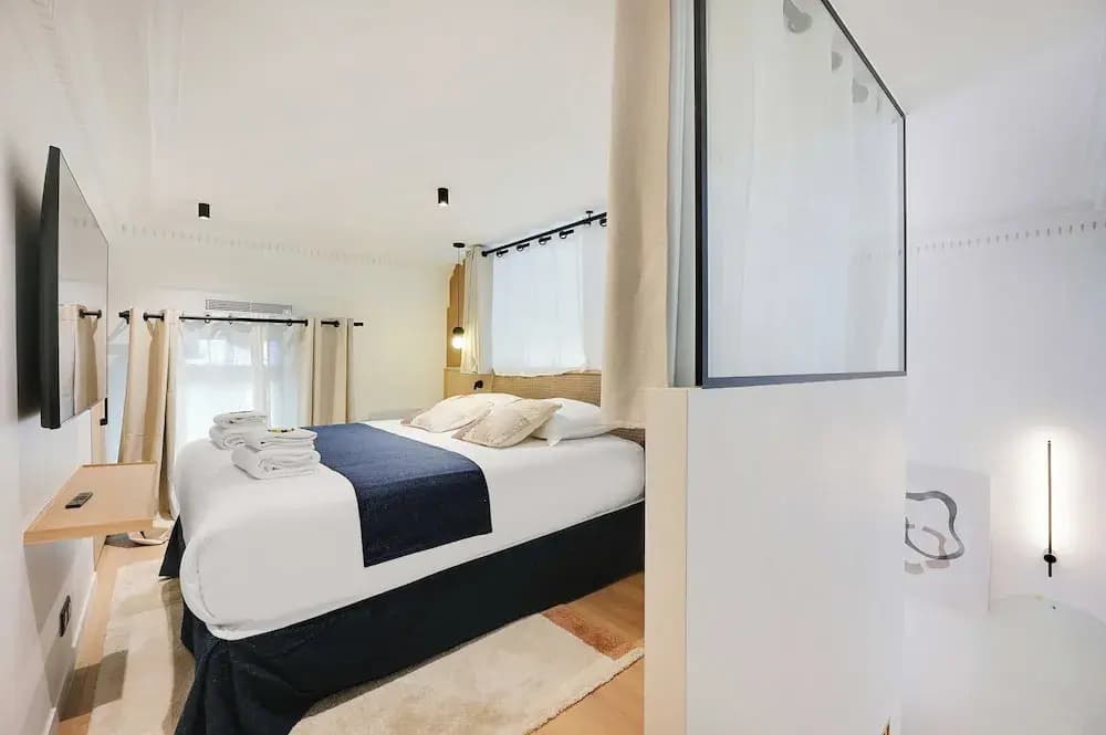 Elegant Apartment With 2 Rooms - photo 1