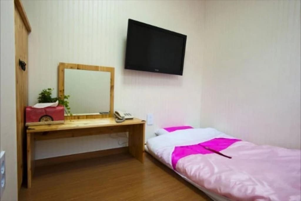 Myeongdong ECO House - photo 3