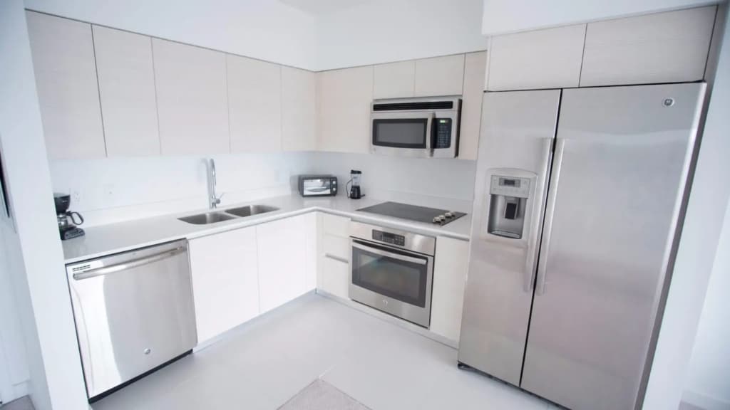 Bayfront Suites by YouRent - photo 20
