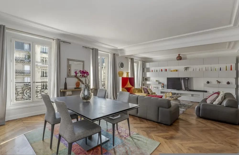 Luxury 4 Bed Residence - Next to Arc de Triomphe - photo 14