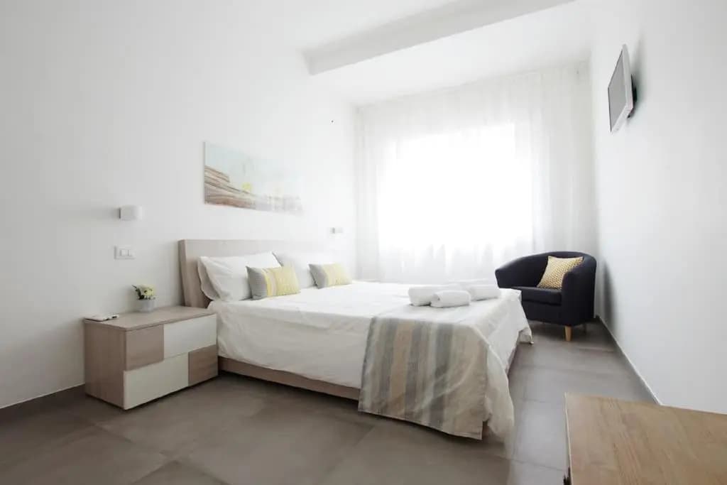 Franca's Home - photo 2