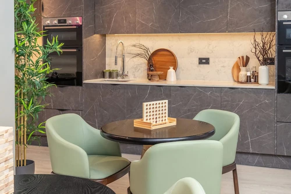 Diff-Rent Living - photo 17