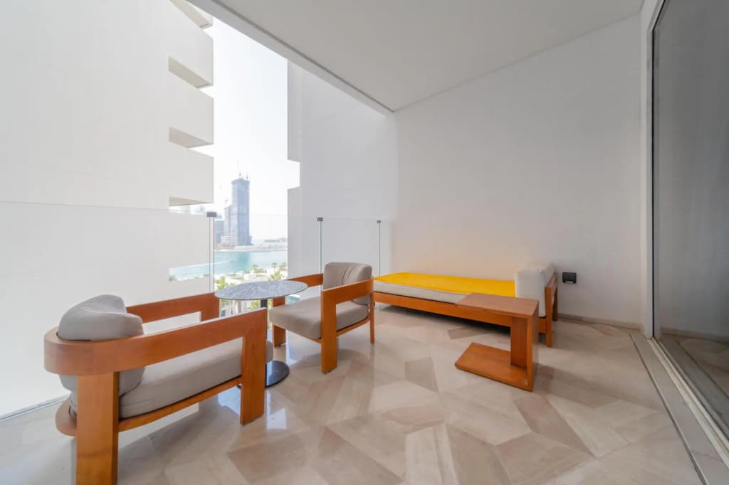 DXB - Five - 41208 - PJ - photo 6