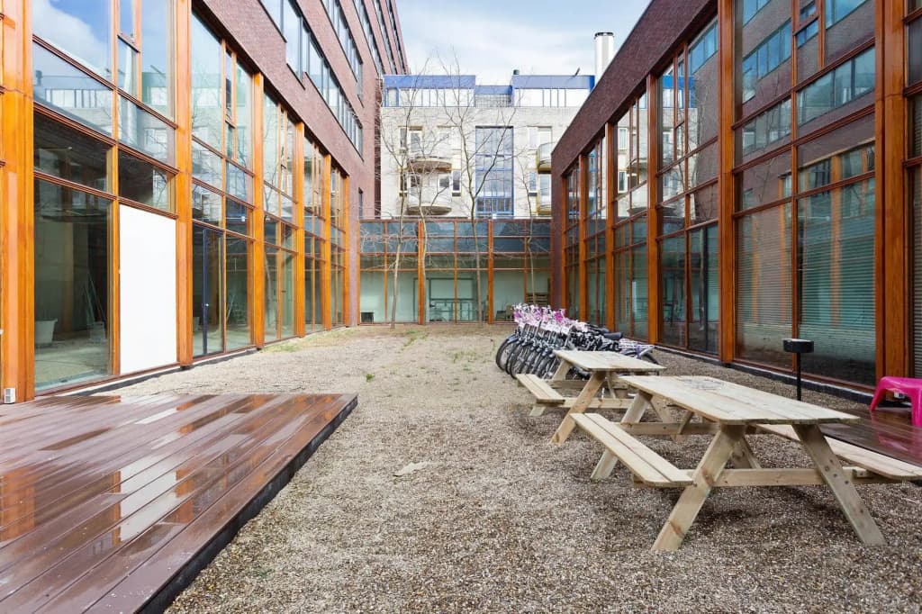 Hostelle - Caters to Women - photo 18