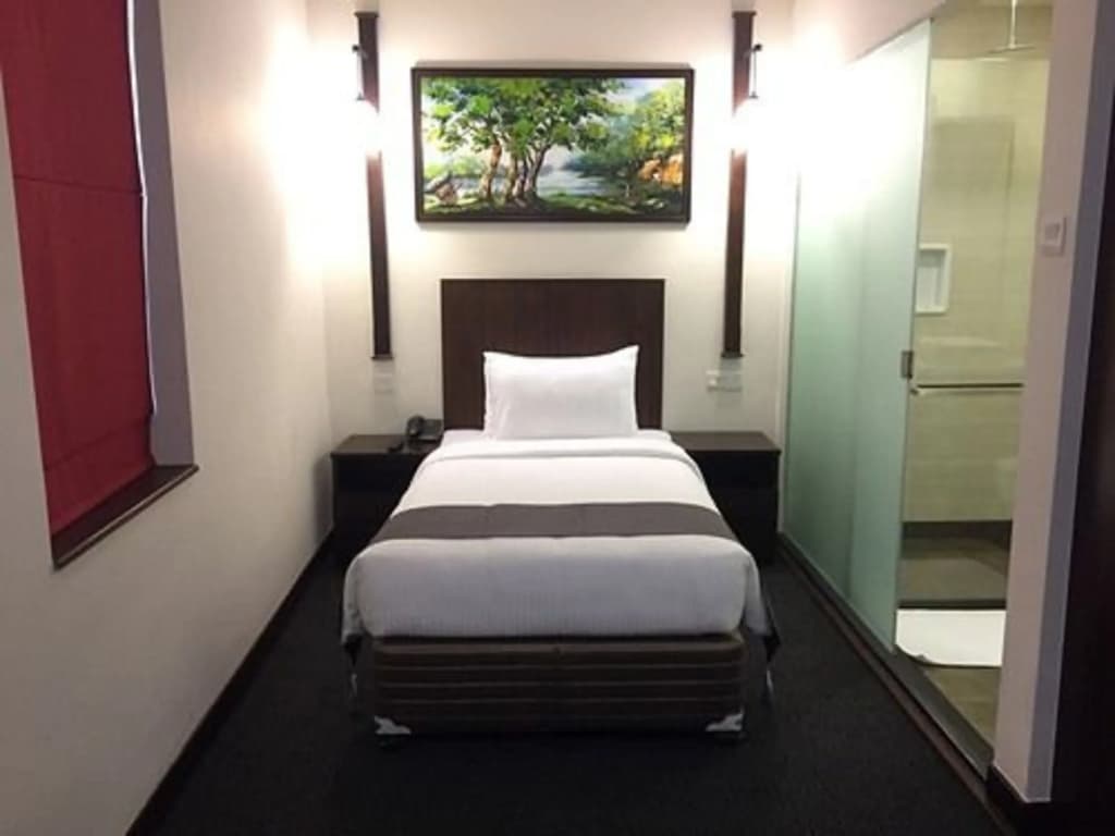 Hotel Nippon Colombo - photo 3