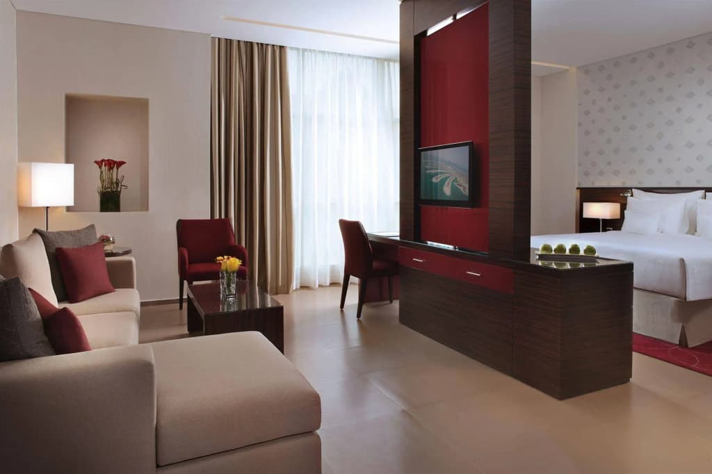 Cosmopolitan Hotel - photo 4