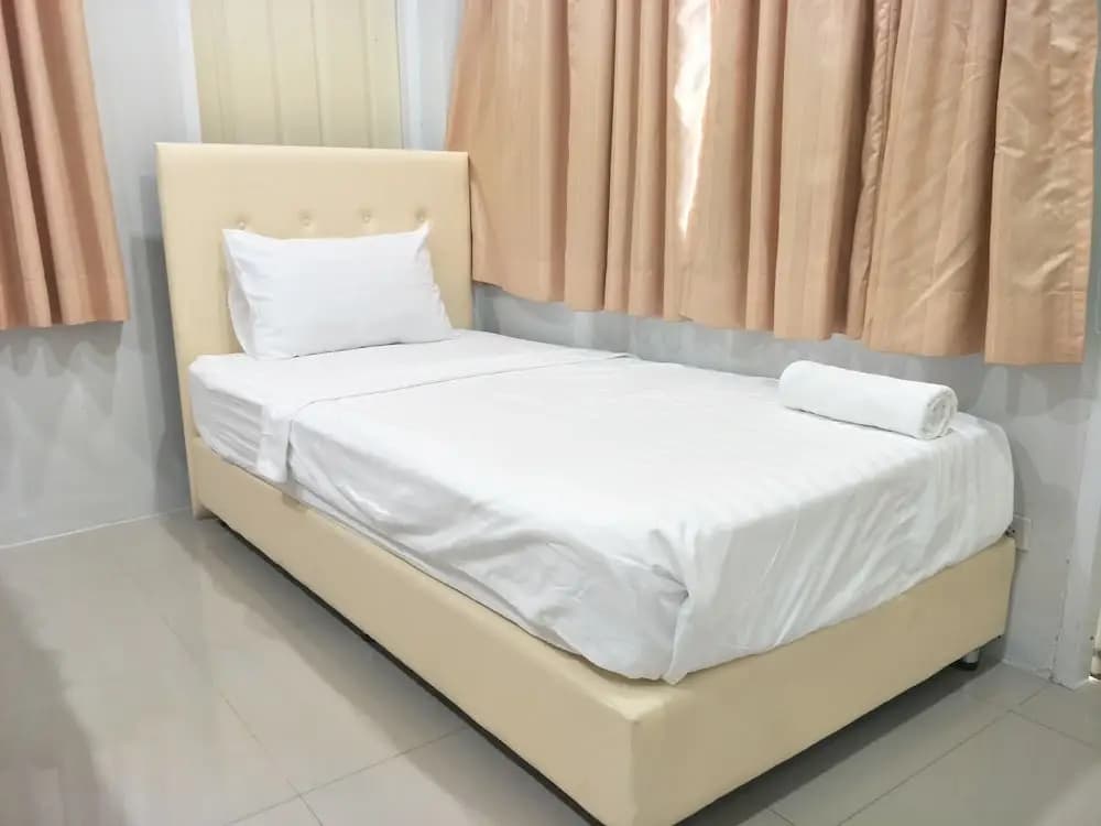 The Rooftop Residence Hostel - photo 30