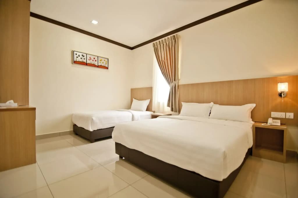Hotel Setia - photo 3