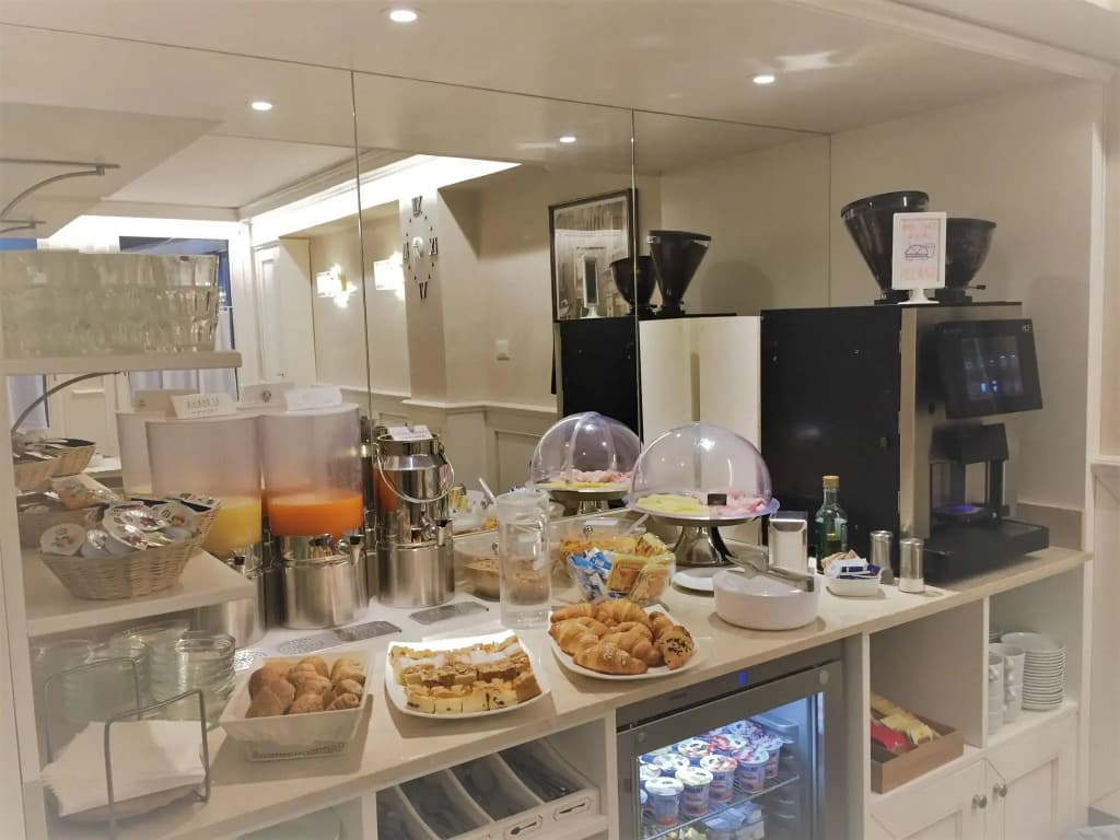 Hotel Guerrini - photo 12