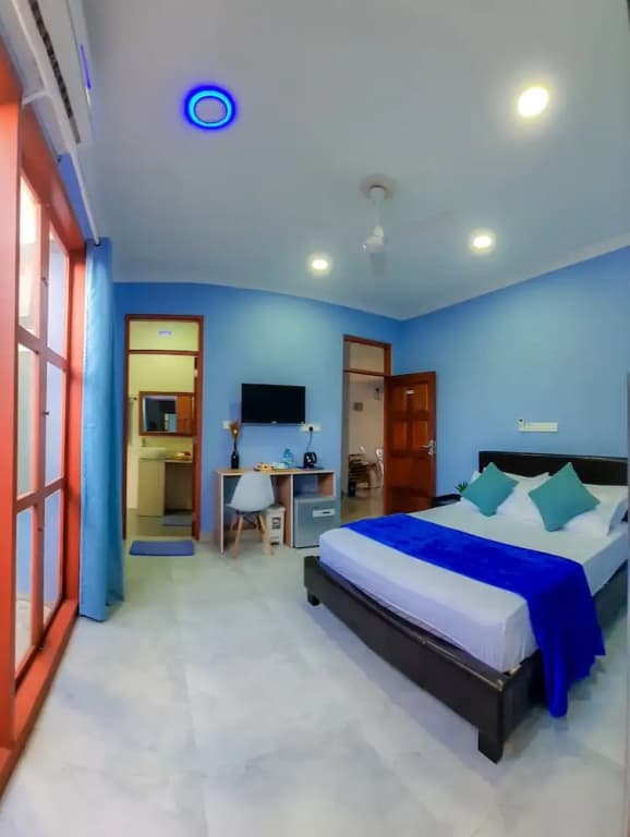 Hide Inn Blue - photo 5