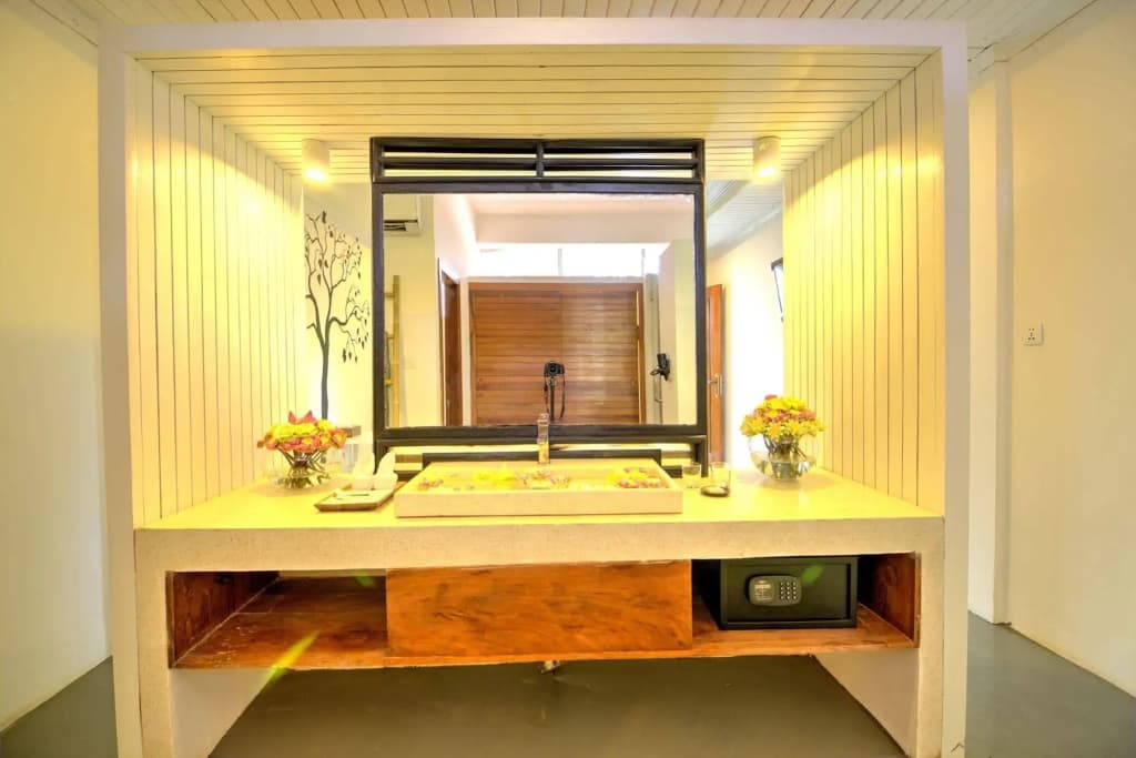 La Residence Blanc D' Angkor - photo 4