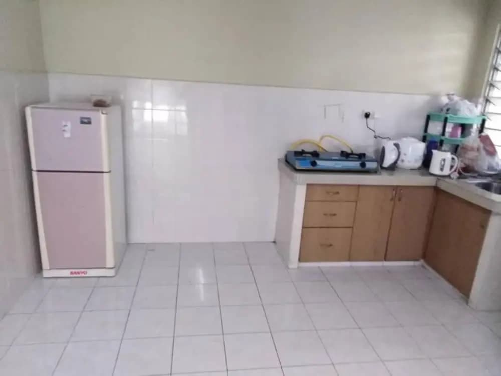 Dorm Melati Pak Abu - Hostel - photo 14