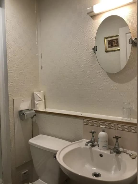 The Alexander Guest House - photo 23