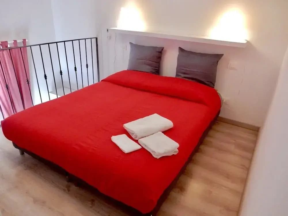 Termini Central Station Apartments - photo 5