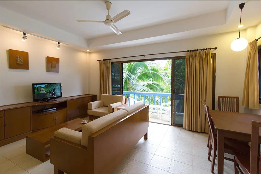 The Club Residence by Alexanders - photo 3