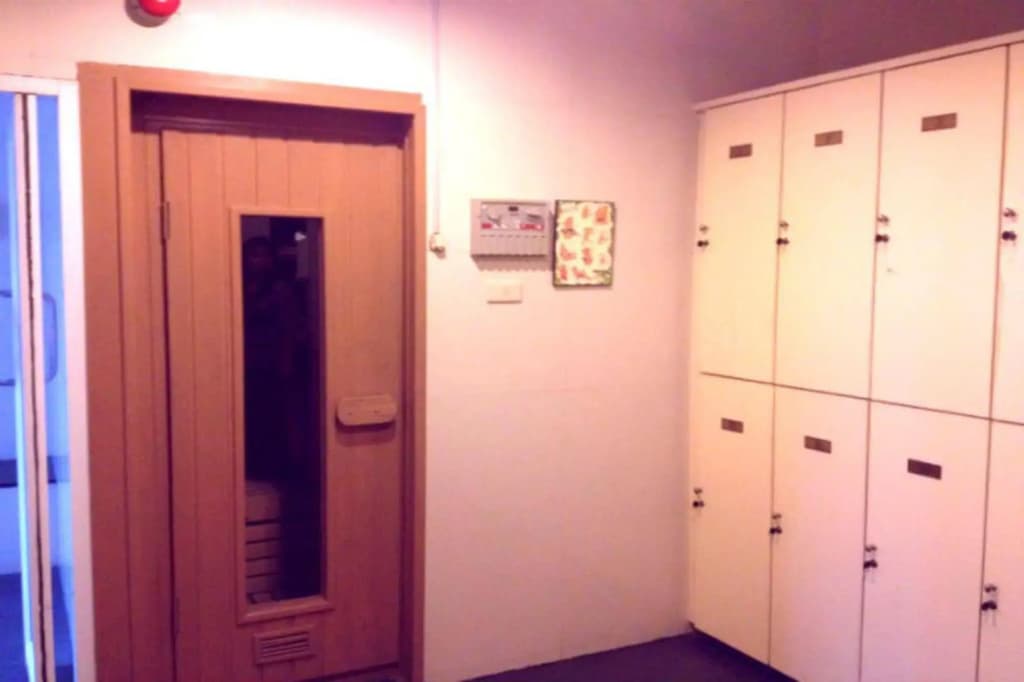 Hope Land Hotel Sukhumvit 24 - photo 16