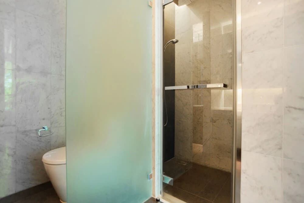 Lux Contemporary Condo By Favstay - photo 9