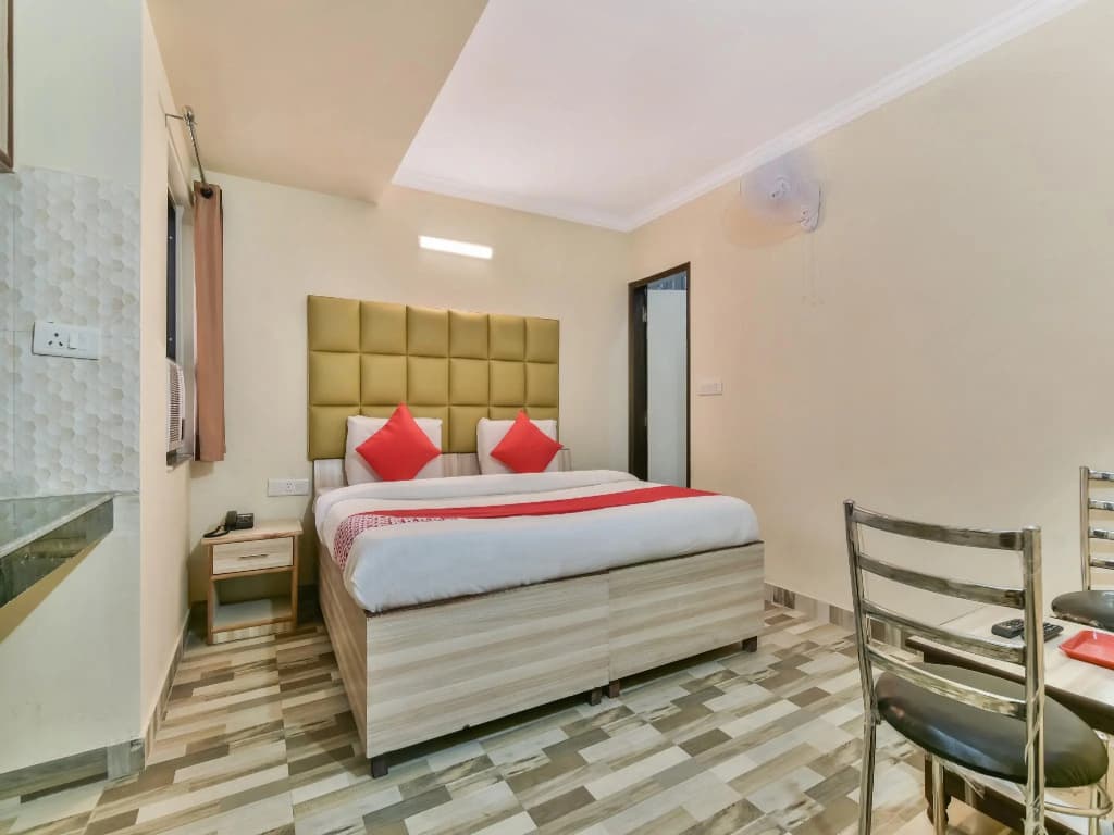 Oyo 23424 Hotel Clink - photo 2