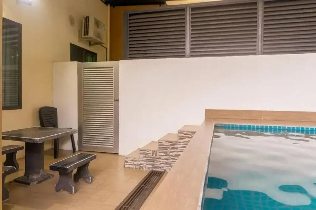 2 Storey Semi-D Homestay Nilai and KLIA, F1 Sepang with Pool - photo 11