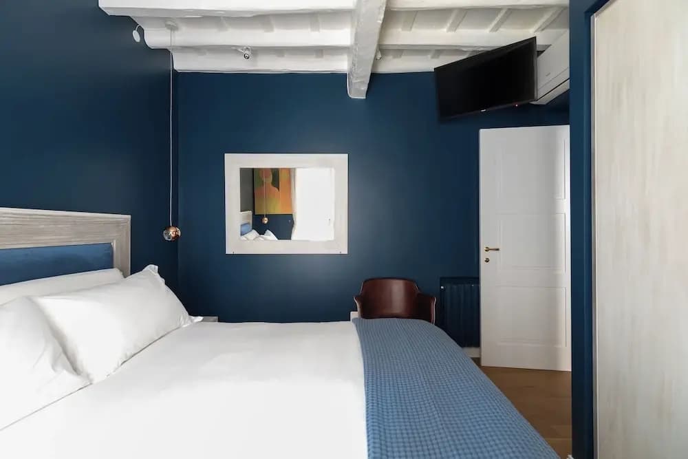 Via Giulia Apartments - photo 8