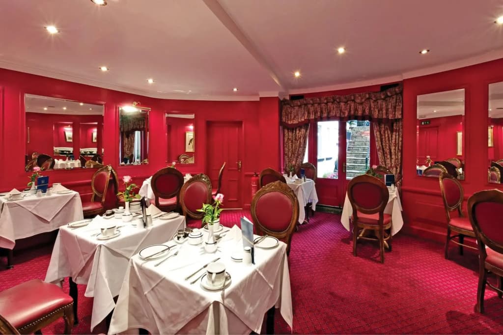 Grange Blooms Hotel - photo 18