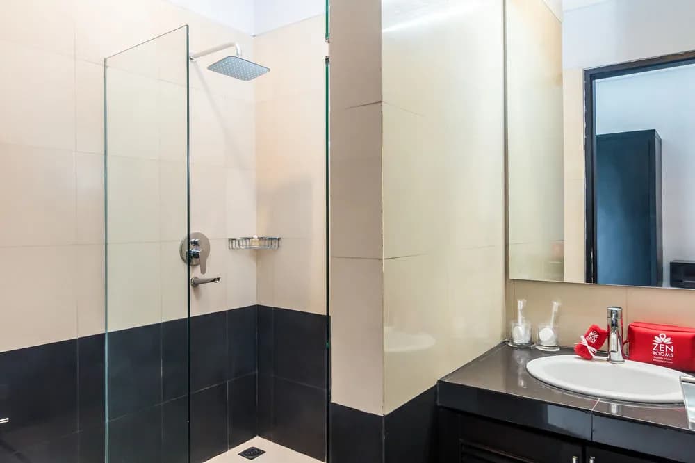 ZEN Rooms Tuban Puri Grenceng - photo 10