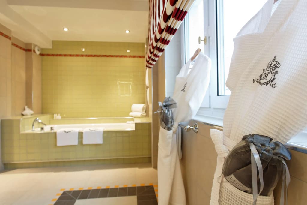 Majestic Hotel - SPA Champs Elysées - photo 9