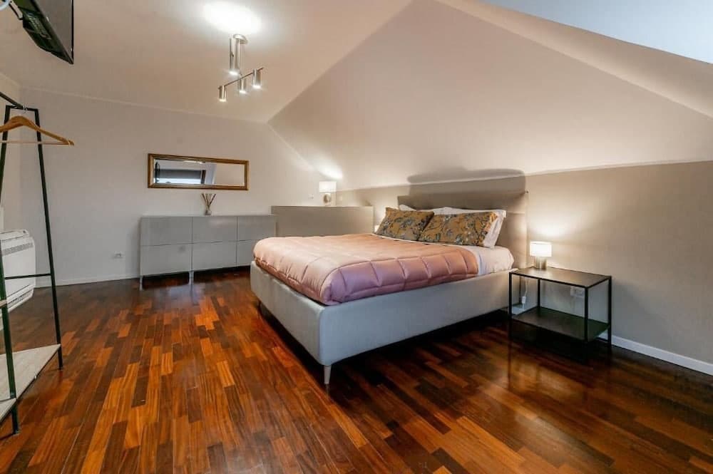 Elegant Penthouse - Metro Conca d'Oro - photo 3