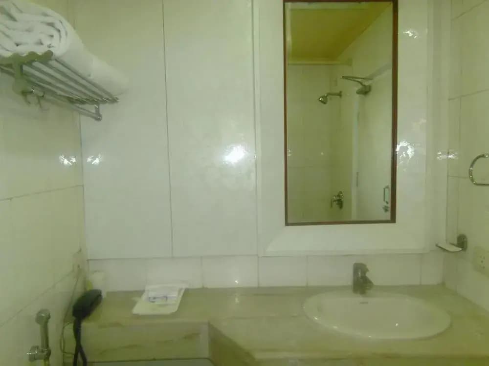 Hotel Breeze Inn - photo 10
