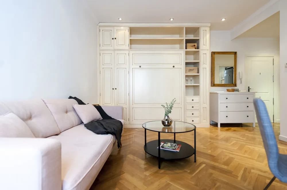 CHIC APARTMENT GRAN VIA I - ElevenHost - photo 3