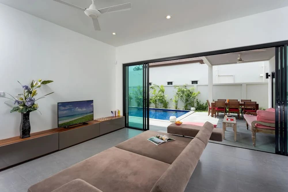 Large 3BR Villa with Big Pool by Intira - photo 7